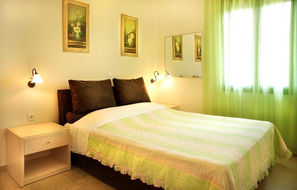 Avra Apartments Neos Marmaras Habitación foto